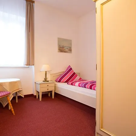 Gasthof Zum Lamm Hotell *