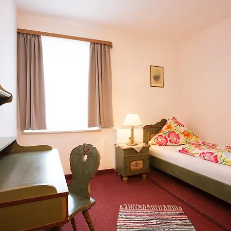 Hotell Gasthof Zum Lamm Garmisch-Partenkirchen